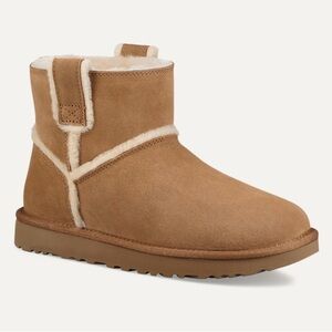 NEW | UGG Classic Mini Spill Seam Boot Size 10